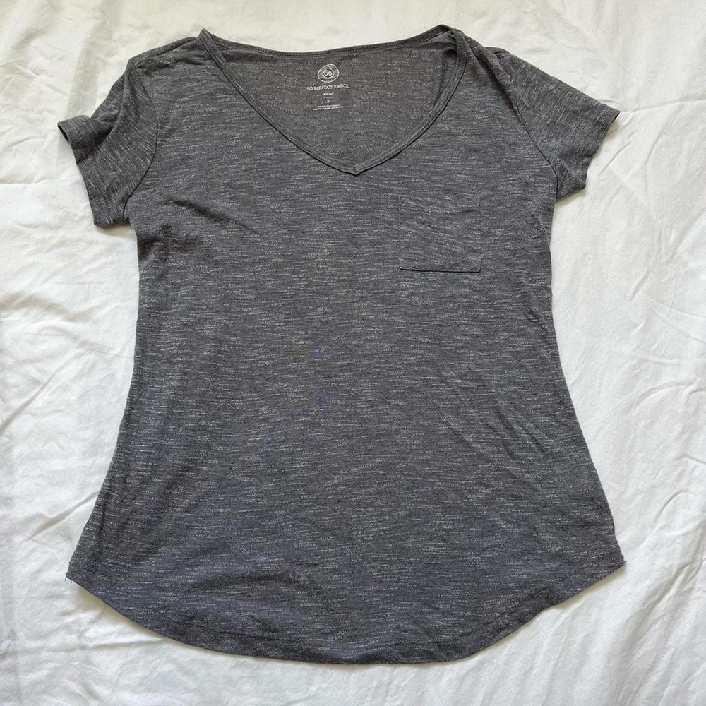 🐘grey tee🐘